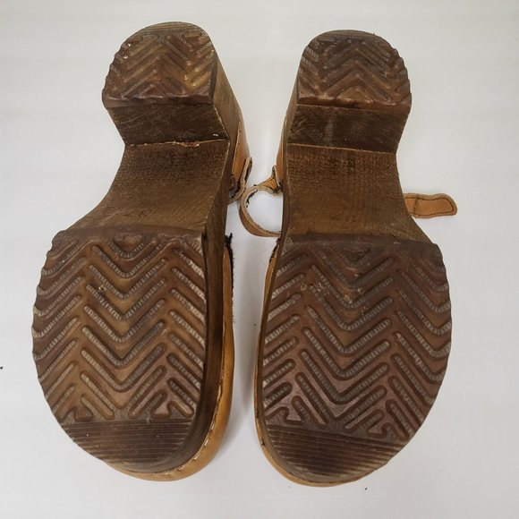 Stylish Tan Leather Women's Shoes - Picture 4 of 4